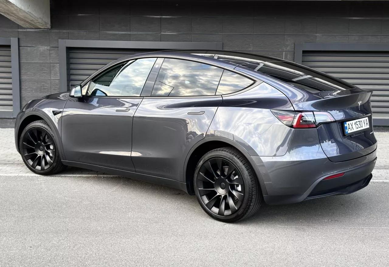 Tesla Model Y  80.5 kWh 2022thumbnail131