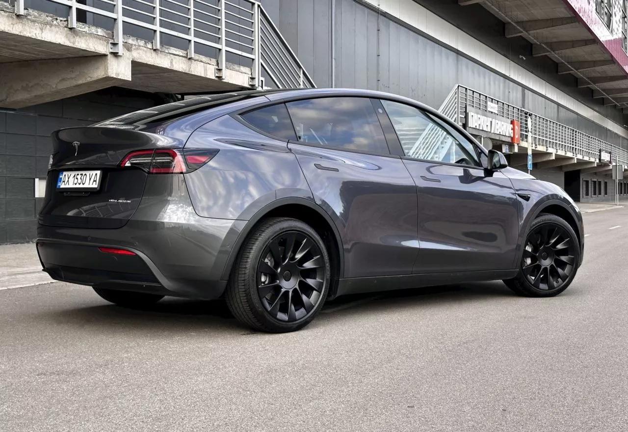 Tesla Model Y  80.5 kWh 2022181