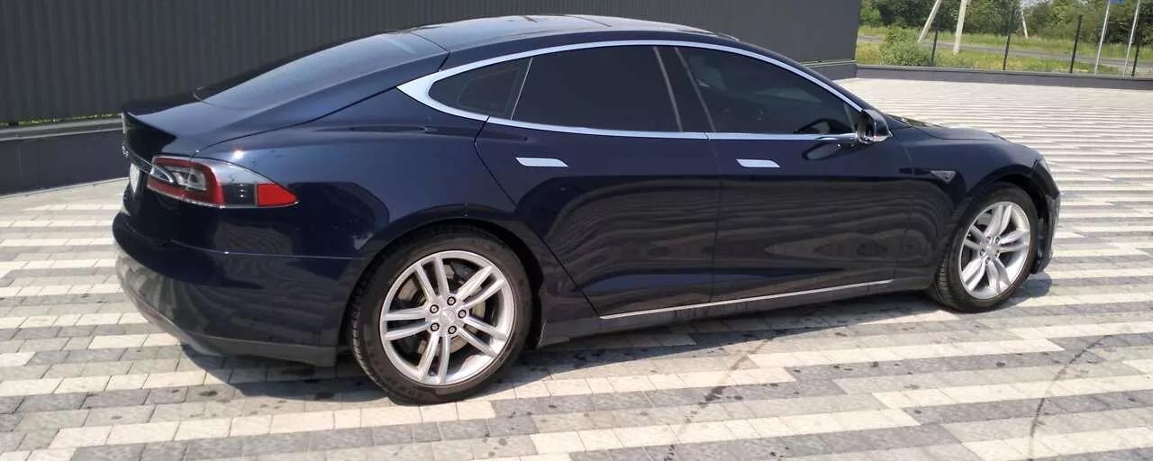 Tesla Model S  60 kWh 2013101