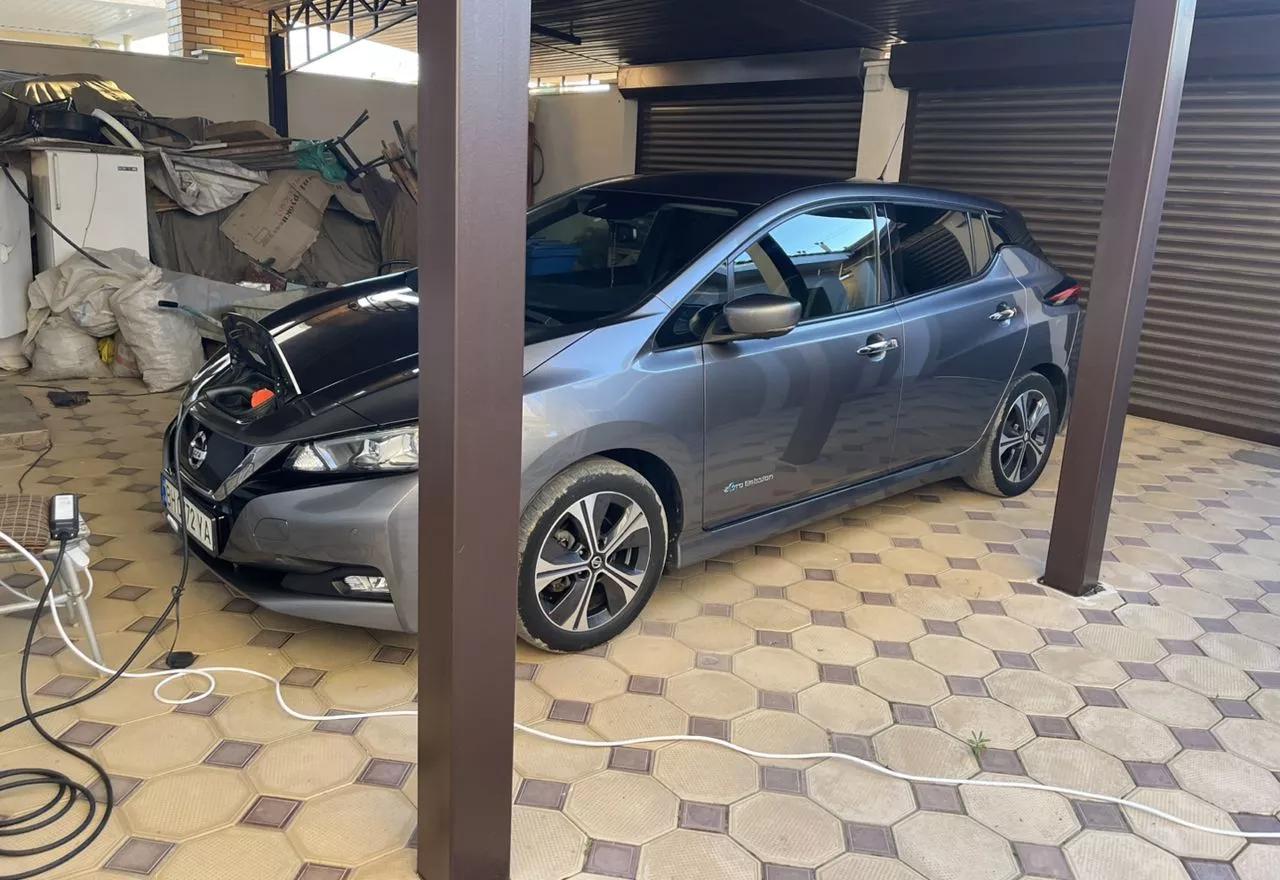 Nissan Leaf  40 kWh 2019thumbnail101