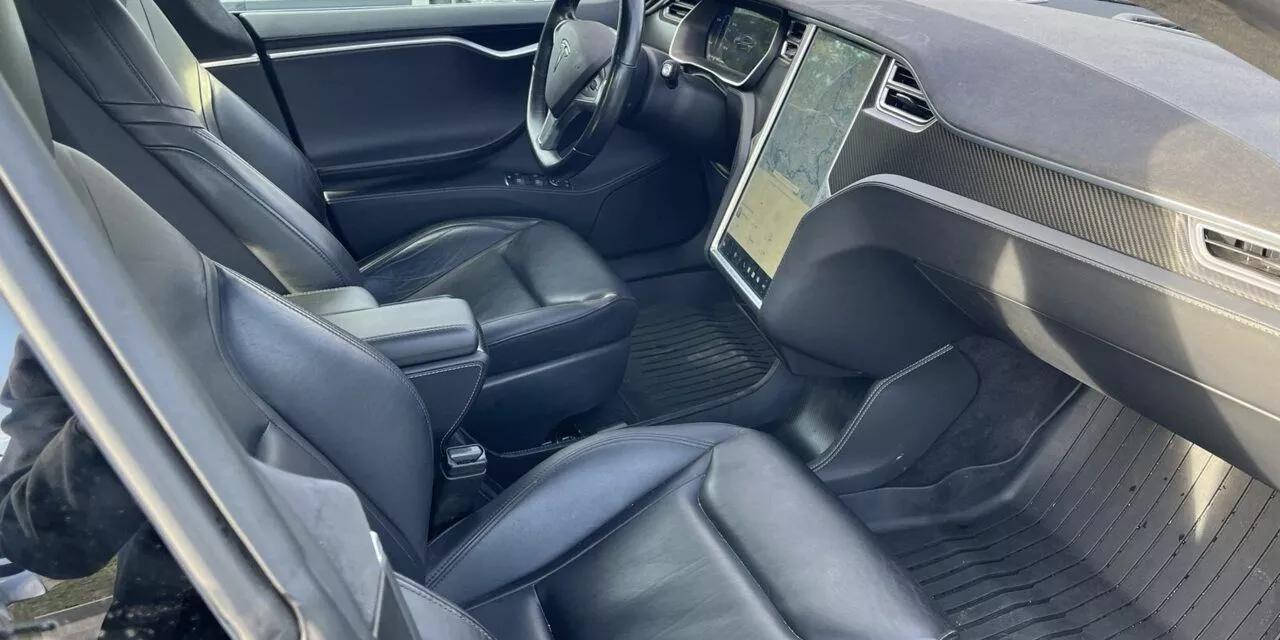 Tesla Model S  90 kWh 201481