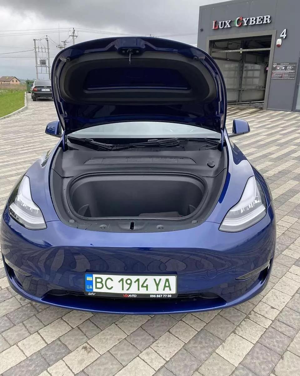 Tesla Model Y  82 kWh 2021thumbnail231