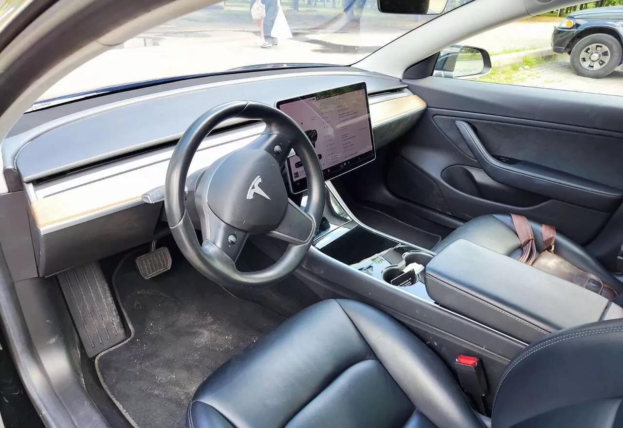 Tesla Model 3  75 kWh 2018141