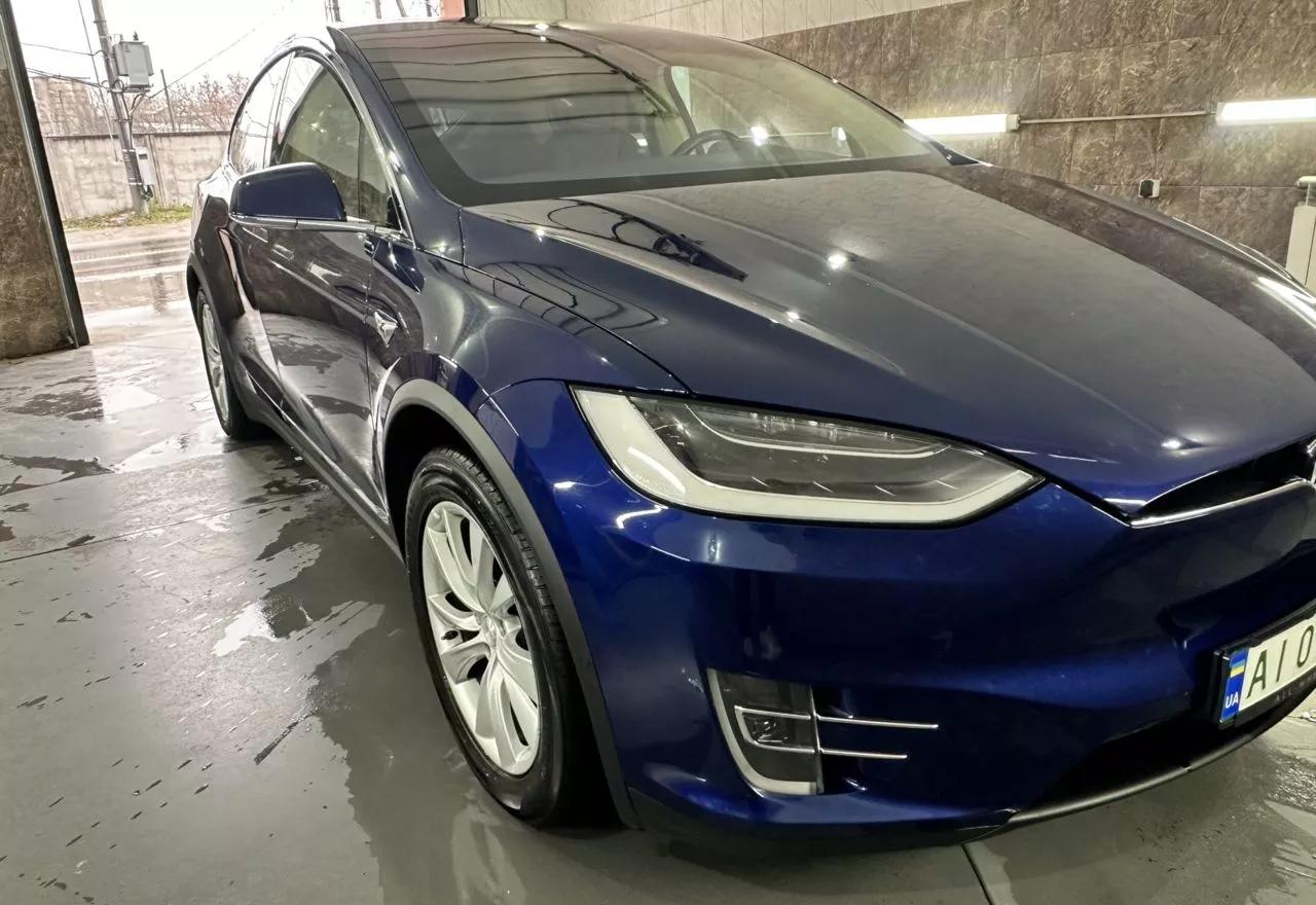Tesla Model X  90 kWh 201711