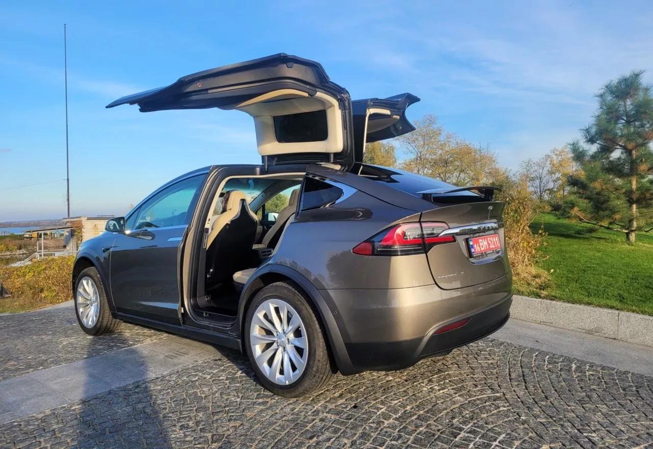 Tesla Model X  90 kWh 2016thumbnail31