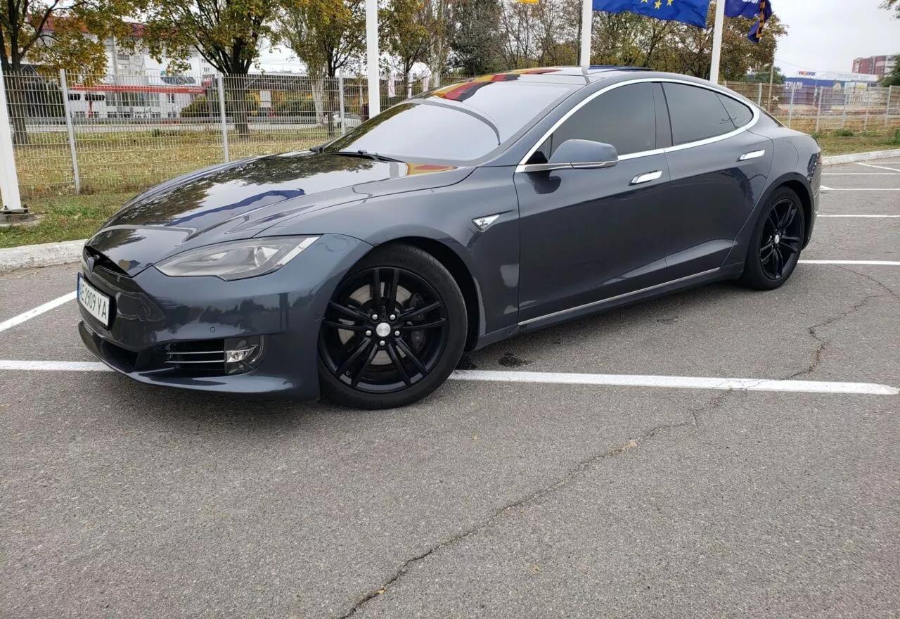 Tesla Model S  85 kWh 2015thumbnail01