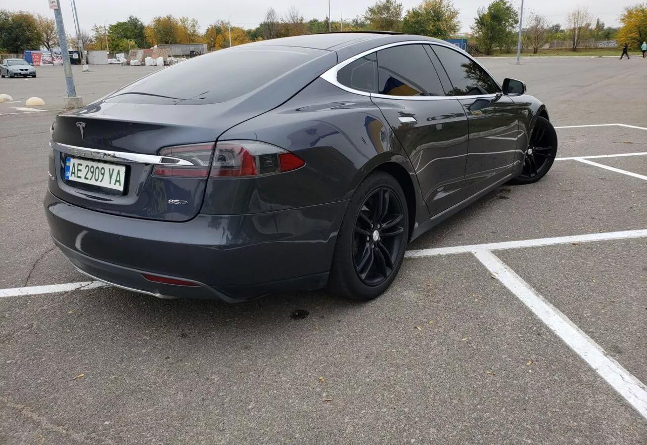 Tesla Model S  85 kWh 2015thumbnail81