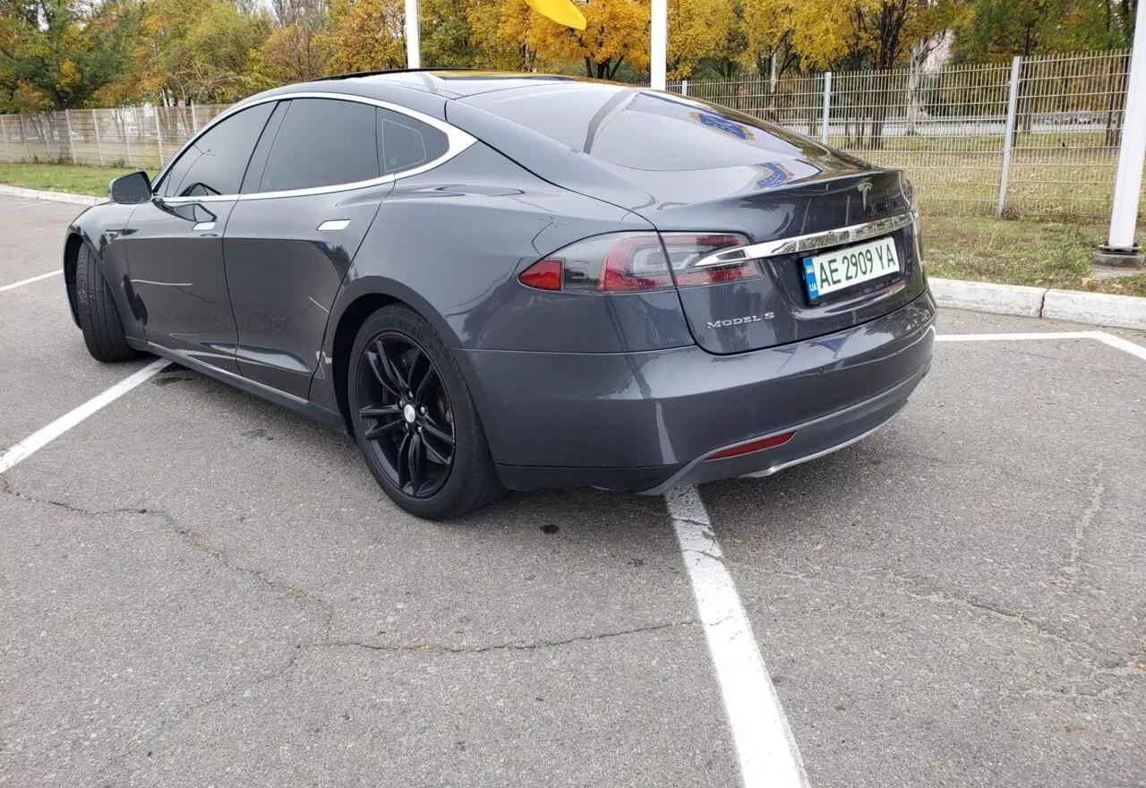 Tesla Model S  85 kWh 2015thumbnail101