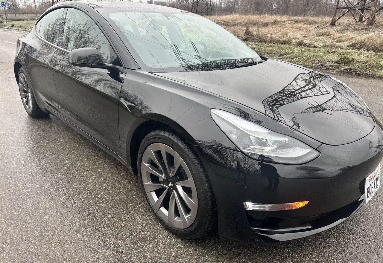 Tesla Model 3  62 kWh 202301