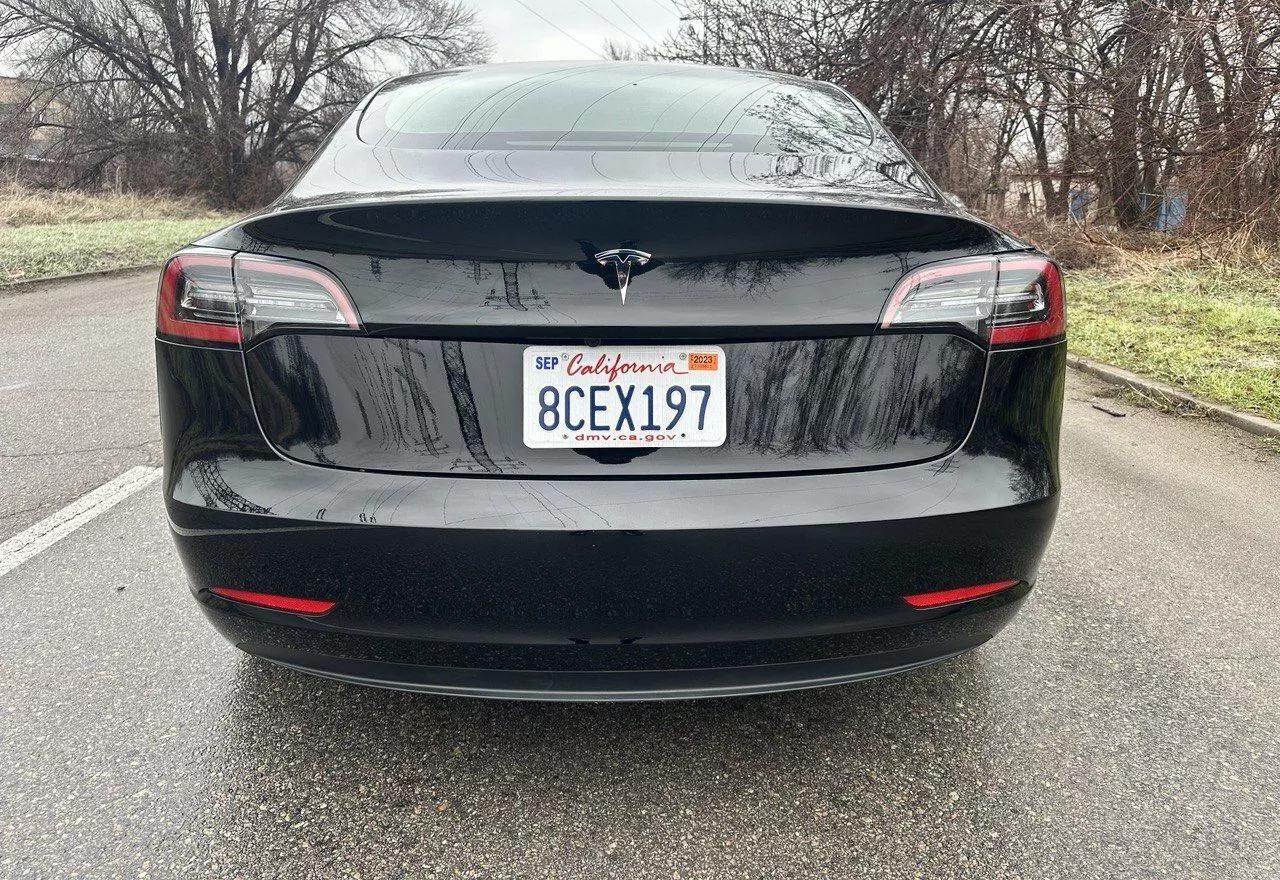 Tesla Model 3  62 kWh 2023121
