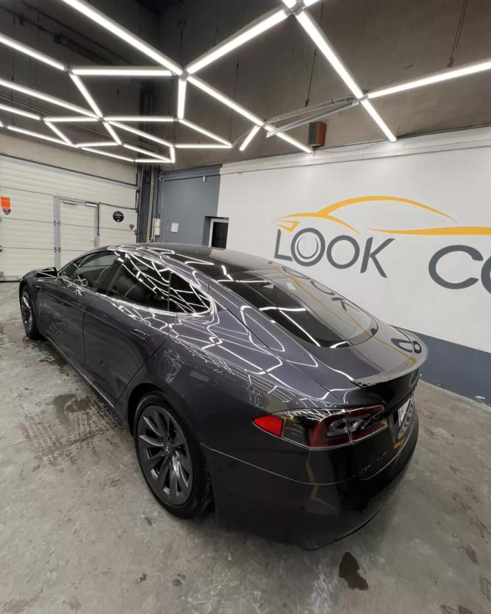 Tesla Model S  100 kWh 2020thumbnail181