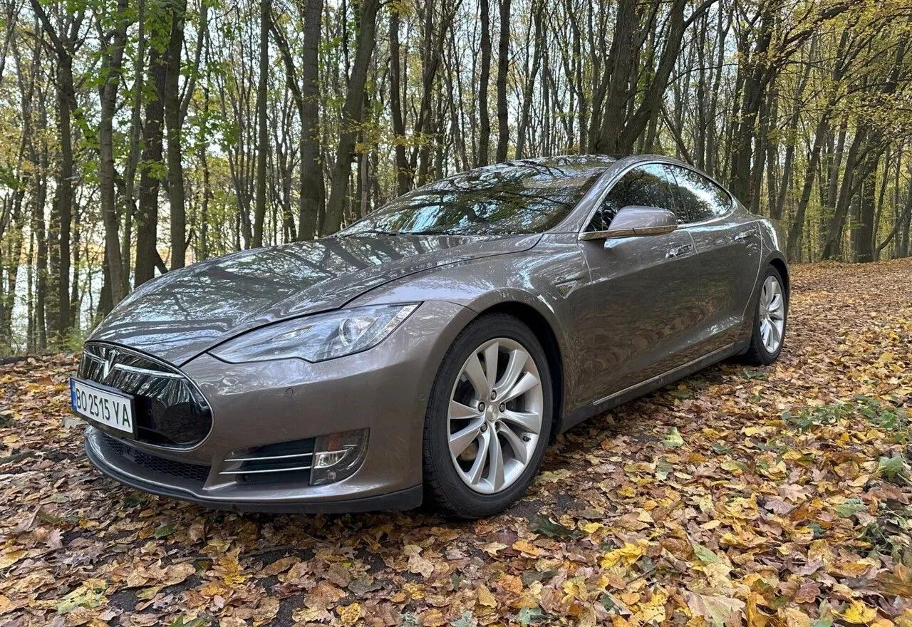 Tesla Model S  85 kWh 2015thumbnail71