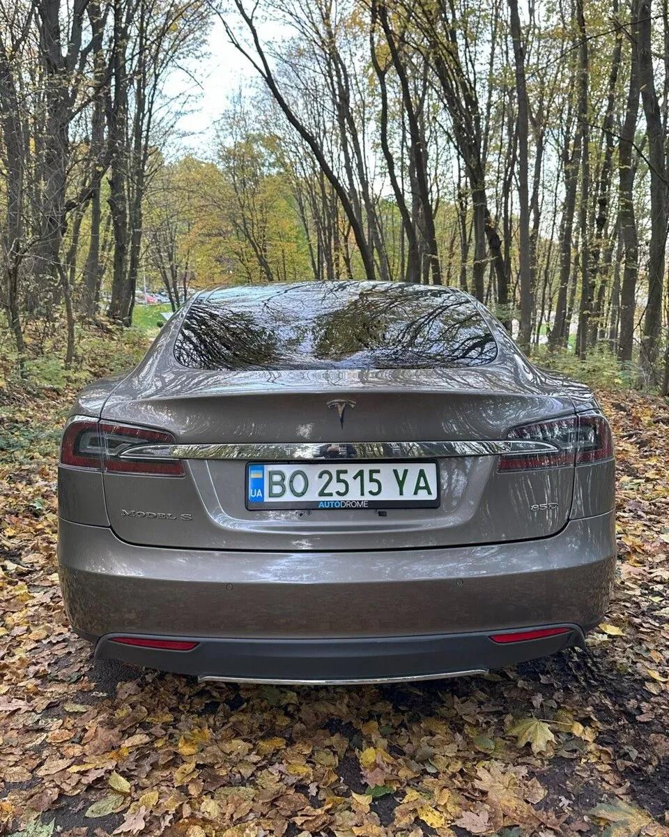 Tesla Model S  85 kWh 2015thumbnail161