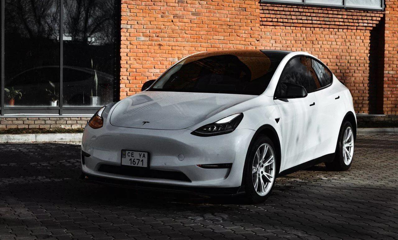 Tesla Model Y  80.5 kWh 2021thumbnail31
