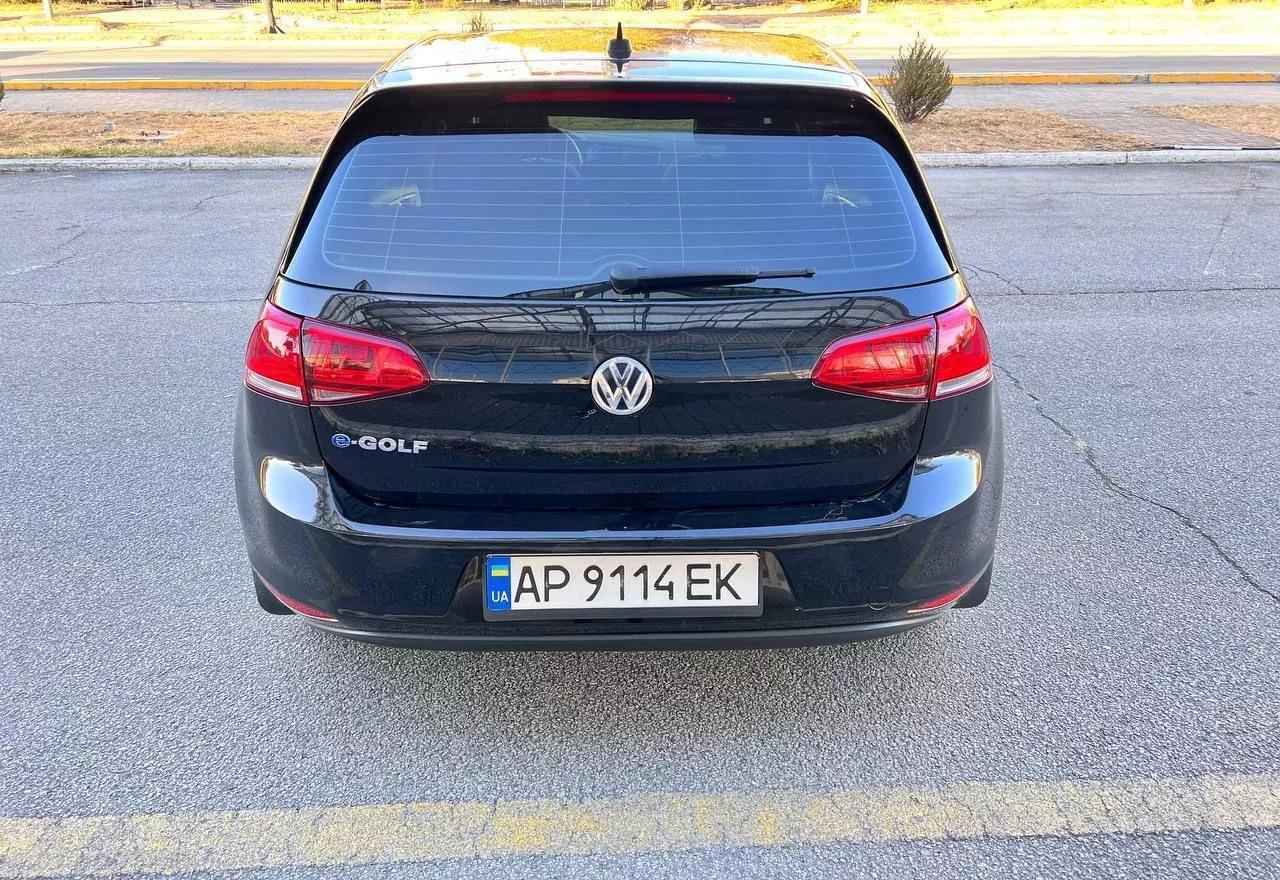 Volkswagen e-Golf  24 kWh 2016thumbnail51