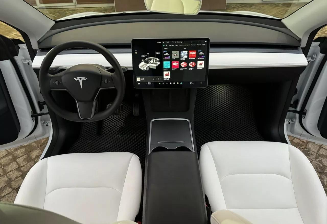 Tesla Model Y  80.5 kWh 2021171