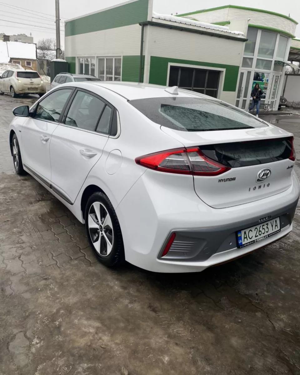 Hyundai Ioniq  2018thumbnail51