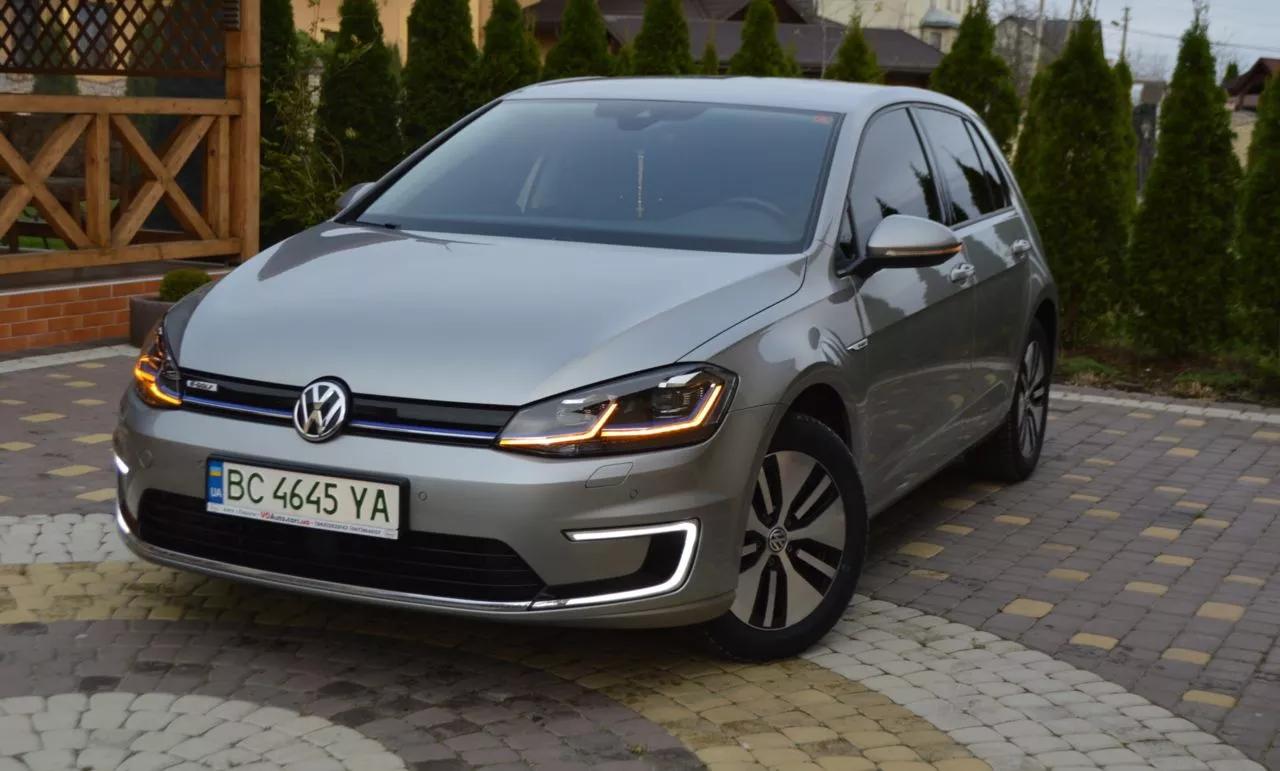 Volkswagen e-Golf  36 kWh 2017thumbnail11