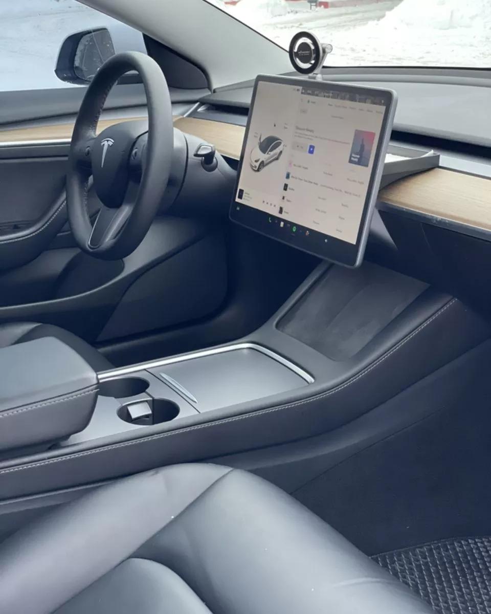 Tesla Model 3  80.5 kWh 2021201