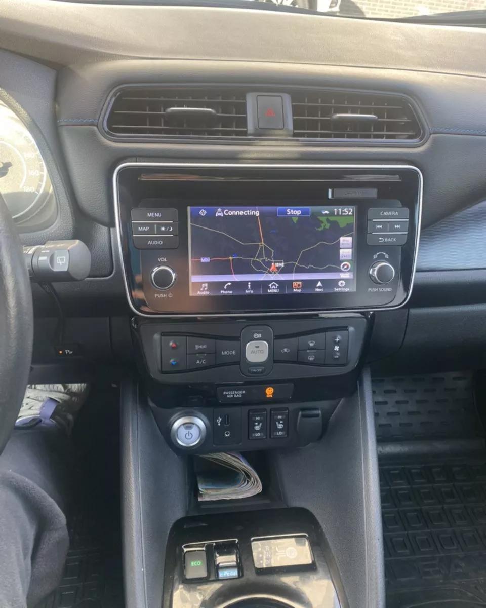Nissan Leaf  40 kWh 2018thumbnail111