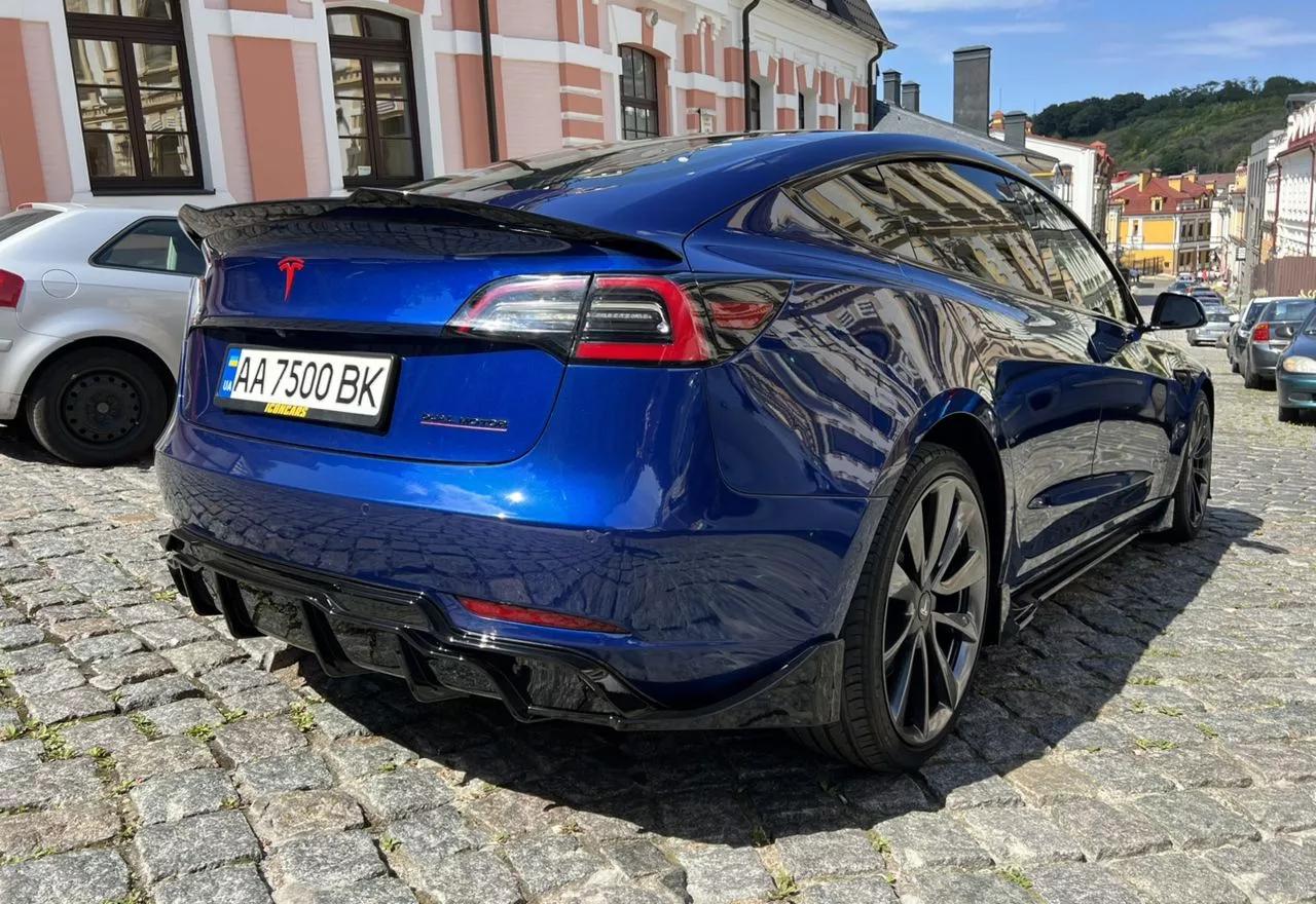Tesla Model 3  80.5 kWh 2020221