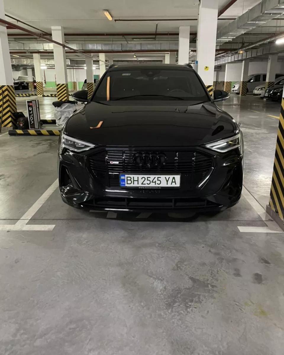 Audi E-tron  202151