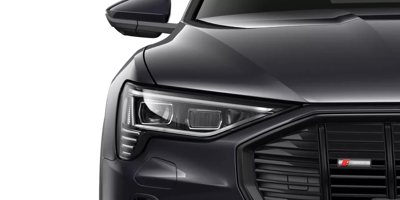 Audi E-tron  2021141