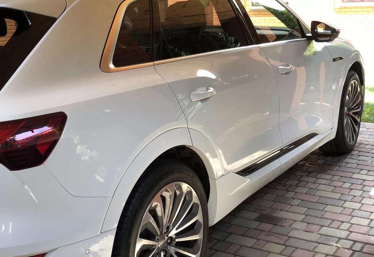 Audi E-tron  95 kWh 2019thumbnail41