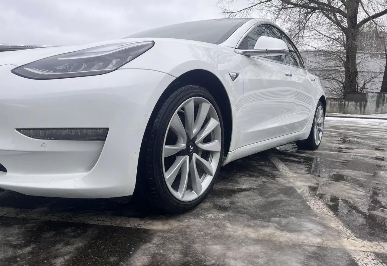 Tesla Model 3  2019thumbnail211