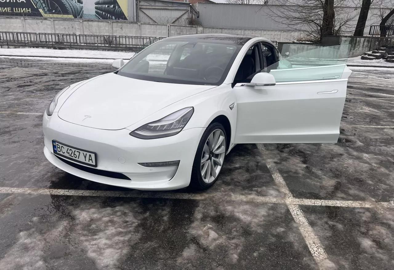 Tesla Model 3  2019thumbnail61