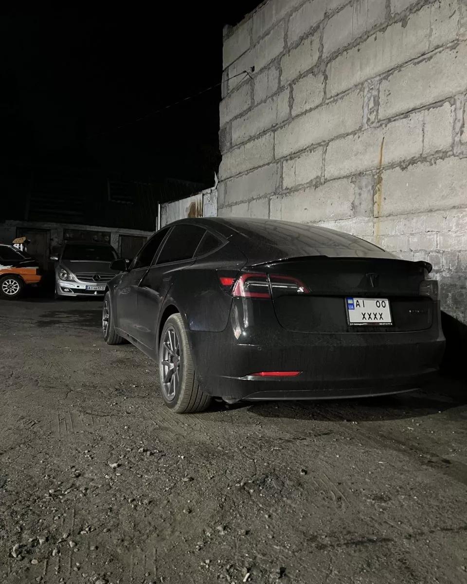 Tesla Model 3  68.3 kWh 2018thumbnail161