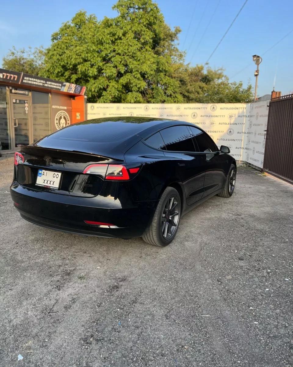 Tesla Model 3  68.3 kWh 2018thumbnail221