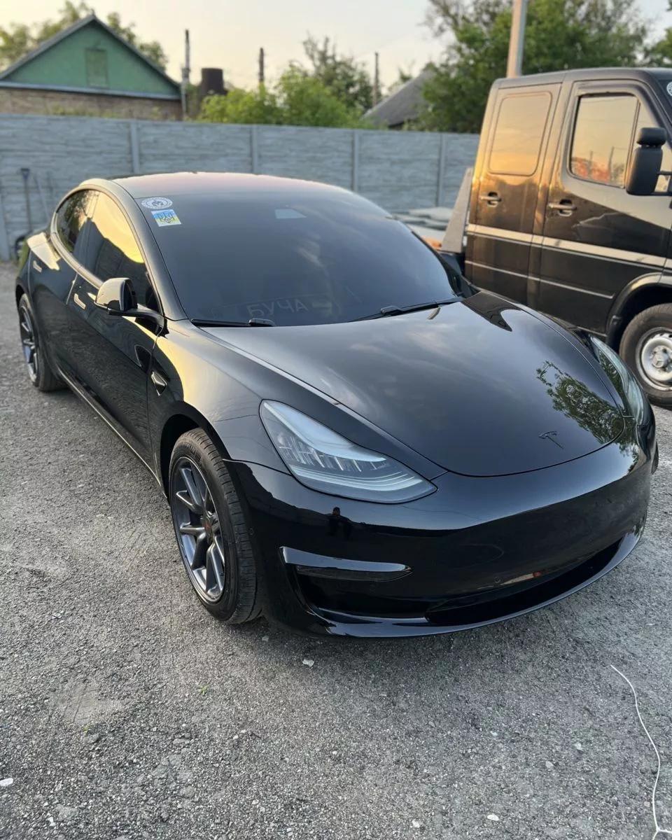 Tesla Model 3  68.3 kWh 2018thumbnail251