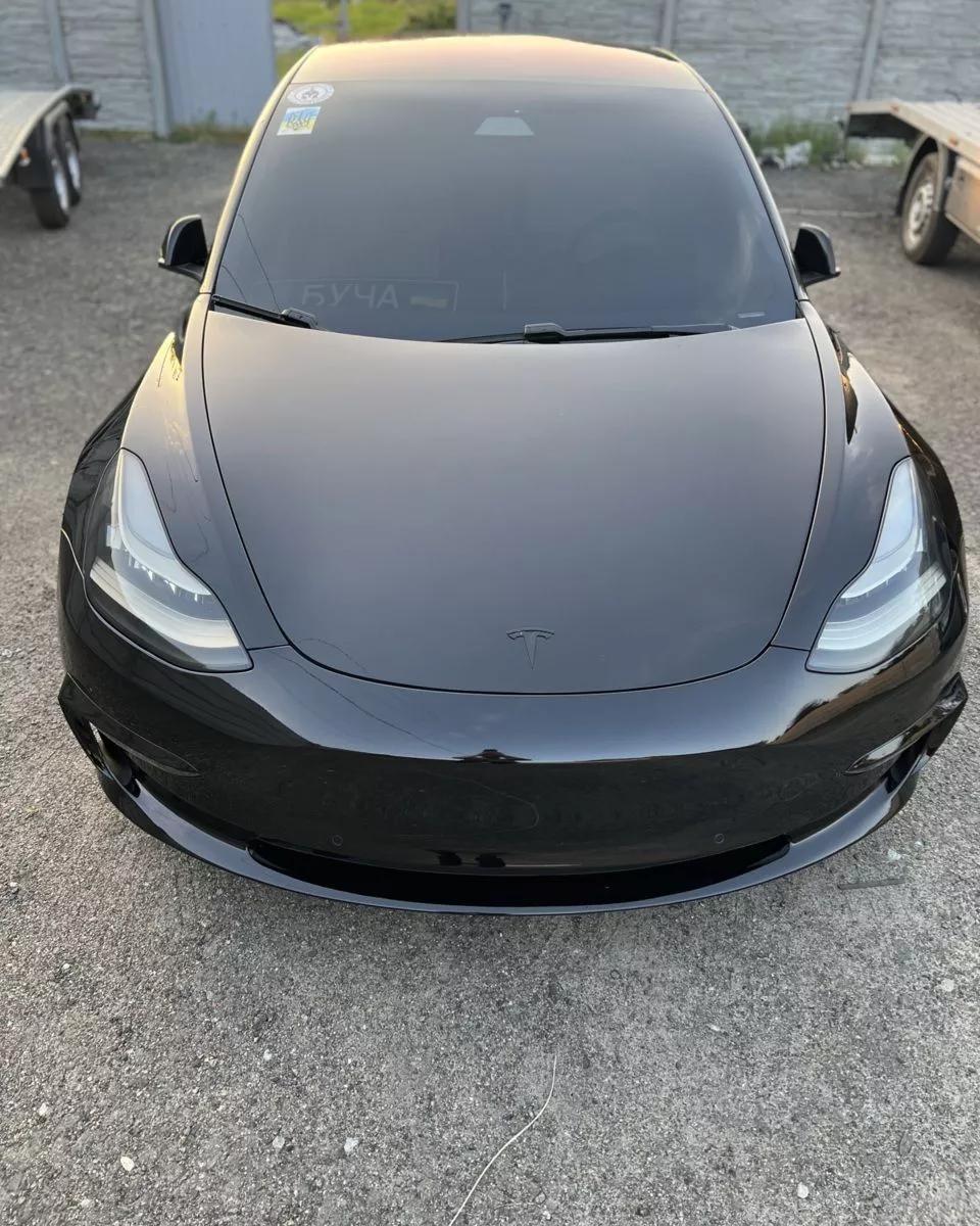 Tesla Model 3  68.3 kWh 2018thumbnail271