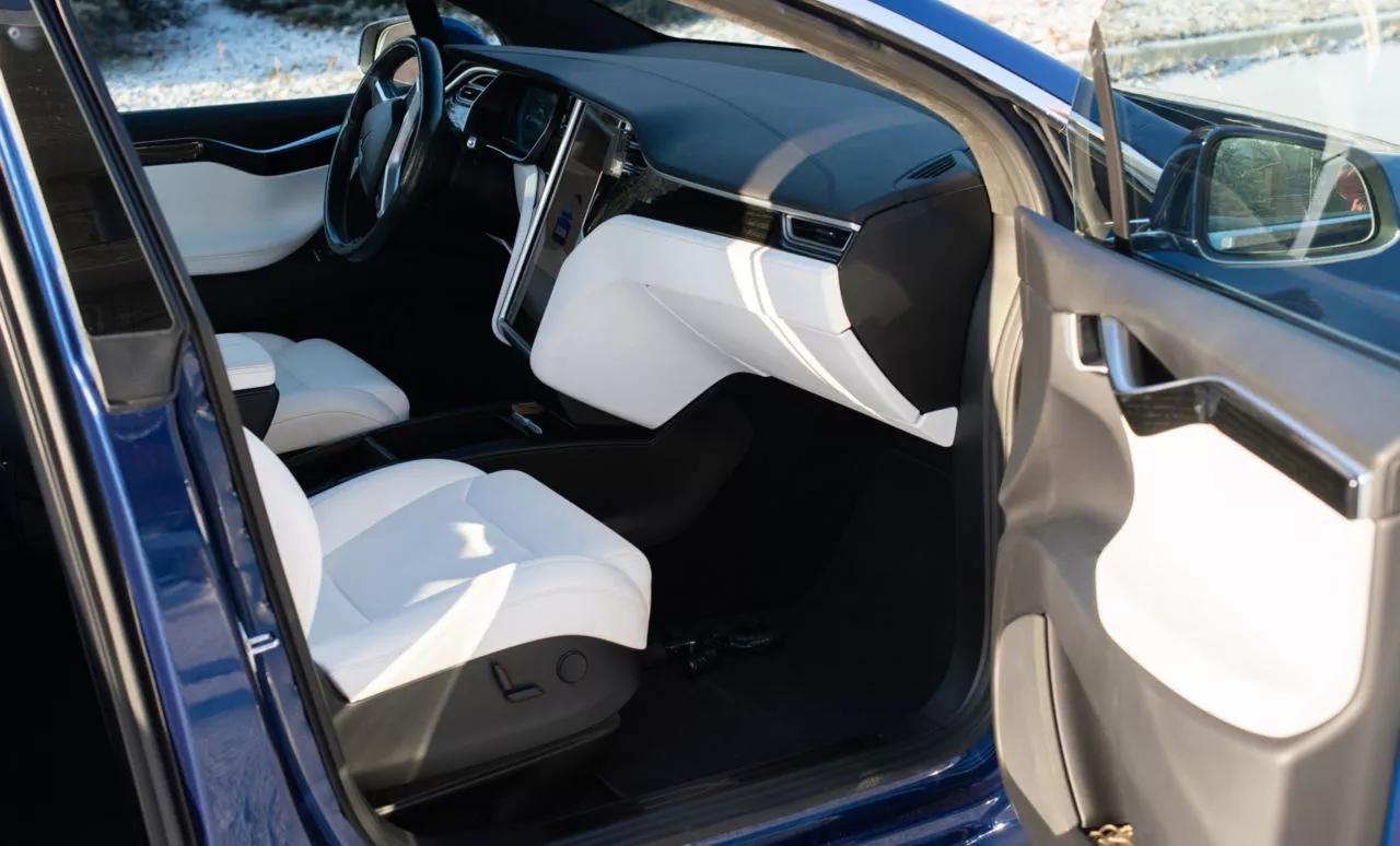 Tesla Model X  100 kWh 2017thumbnail201