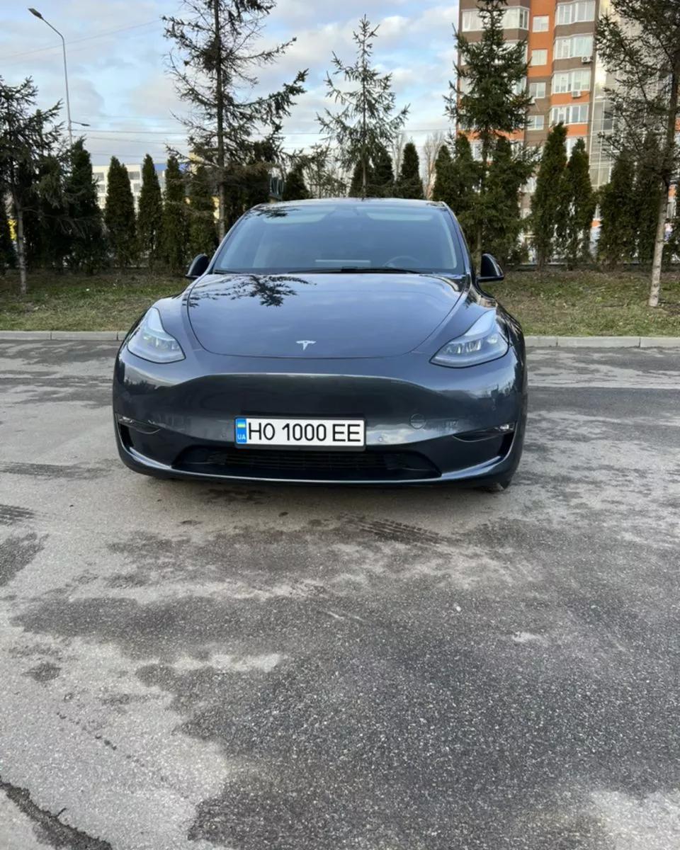 Tesla Model Y  2022thumbnail11