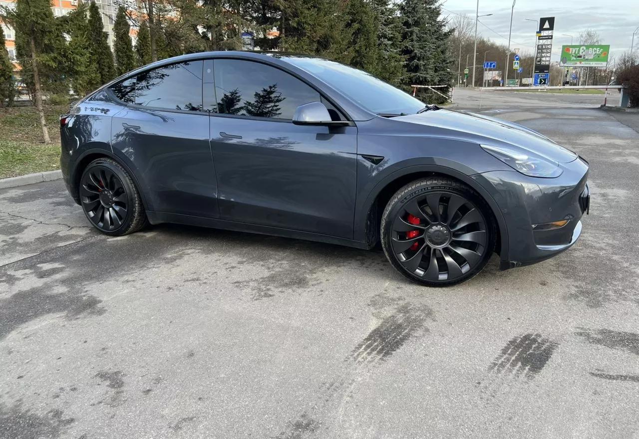 Tesla Model Y  2022101