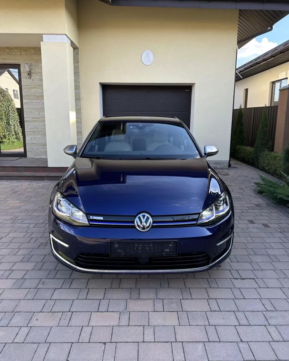 Volkswagen e-Golf  201701