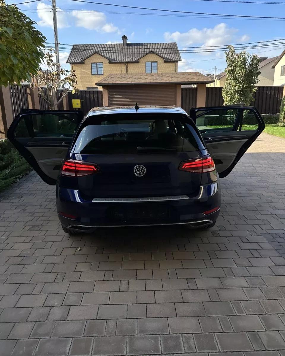 Volkswagen e-Golf  2017261