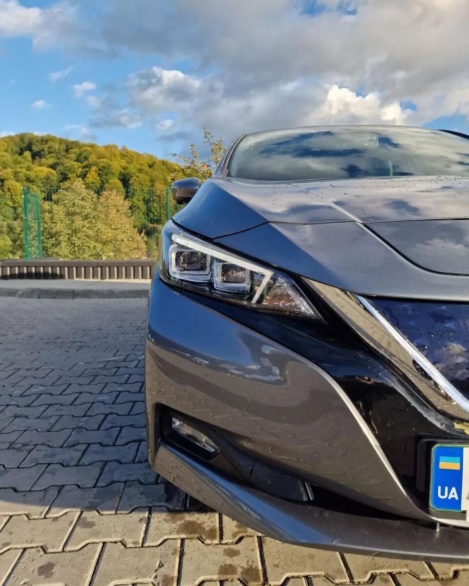 Nissan Leaf  40 kWh 2018thumbnail21