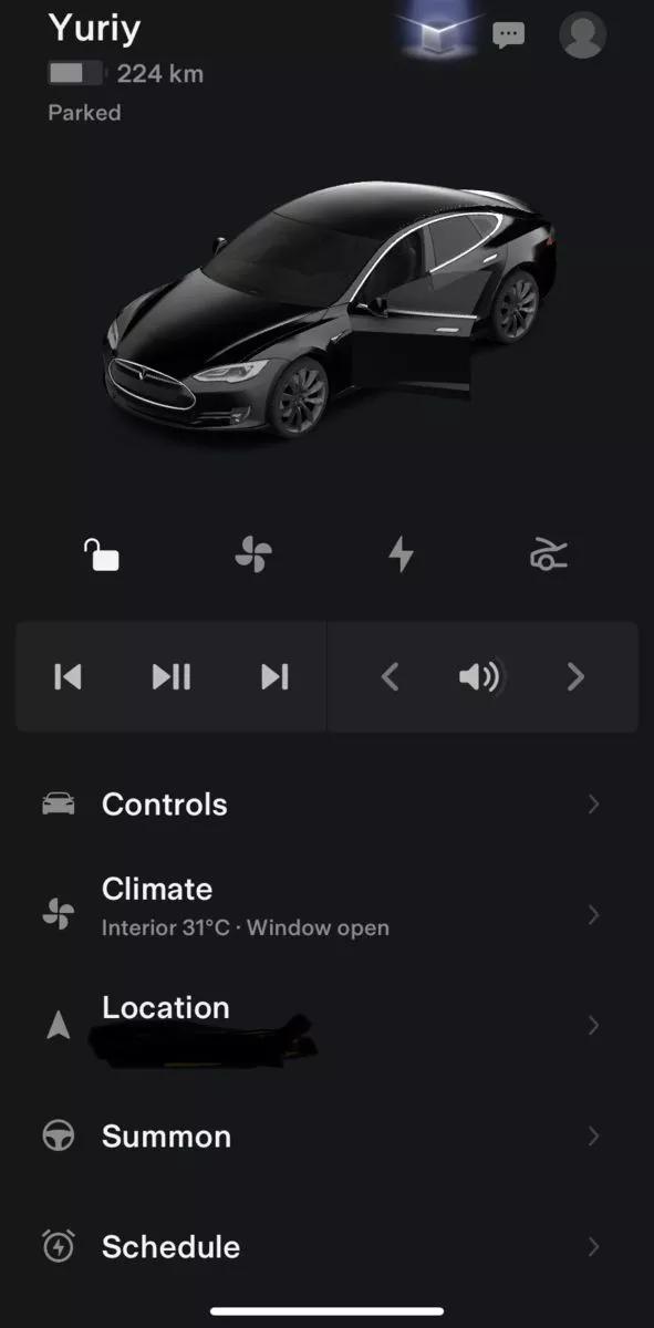 Tesla Model S  70 kWh 2015201