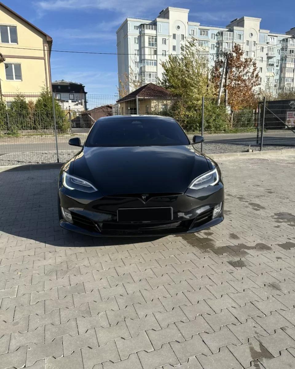 Tesla Model S  100 kWh 201611