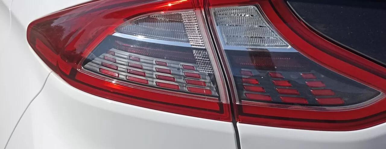 Hyundai Ioniq  28 kWh 2016thumbnail171