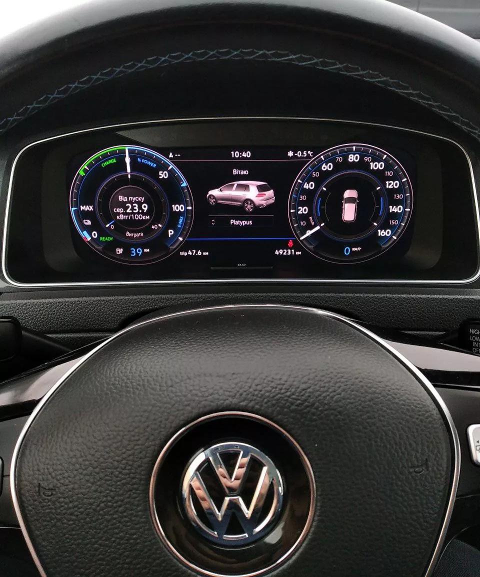 Volkswagen e-Golf  36 kWh 2019101