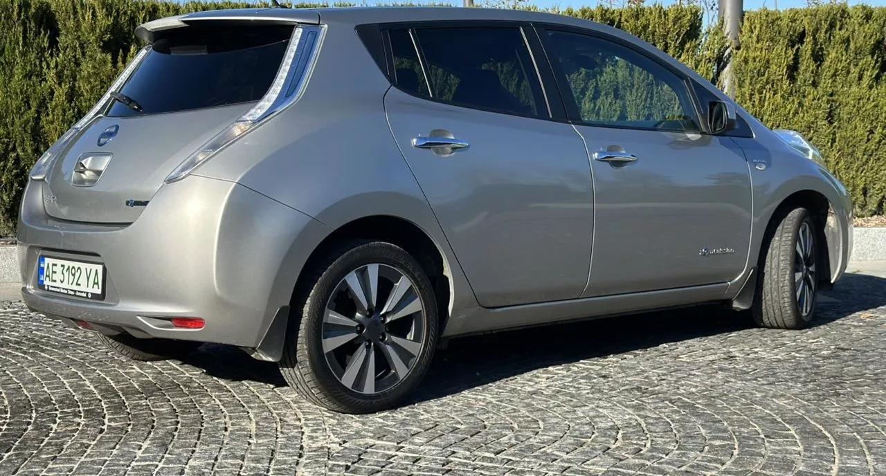 Nissan Leaf  24 kWh 2015101