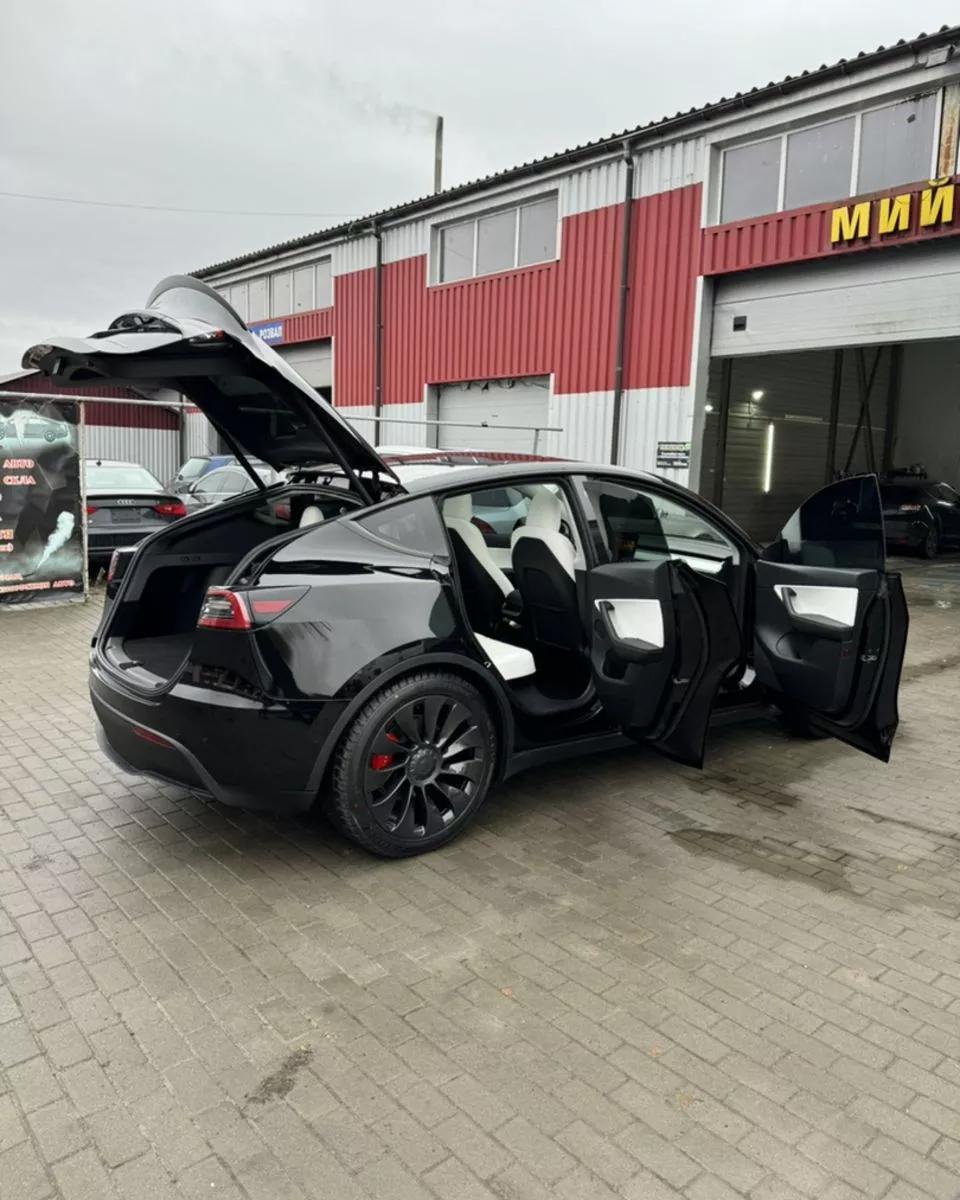 Tesla Model Y  82 kWh 2021thumbnail291