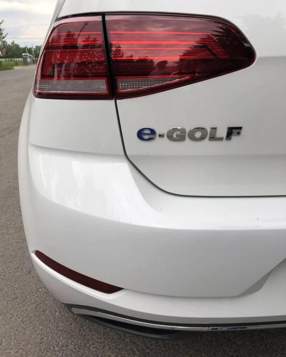 Volkswagen e-Golf  2017101