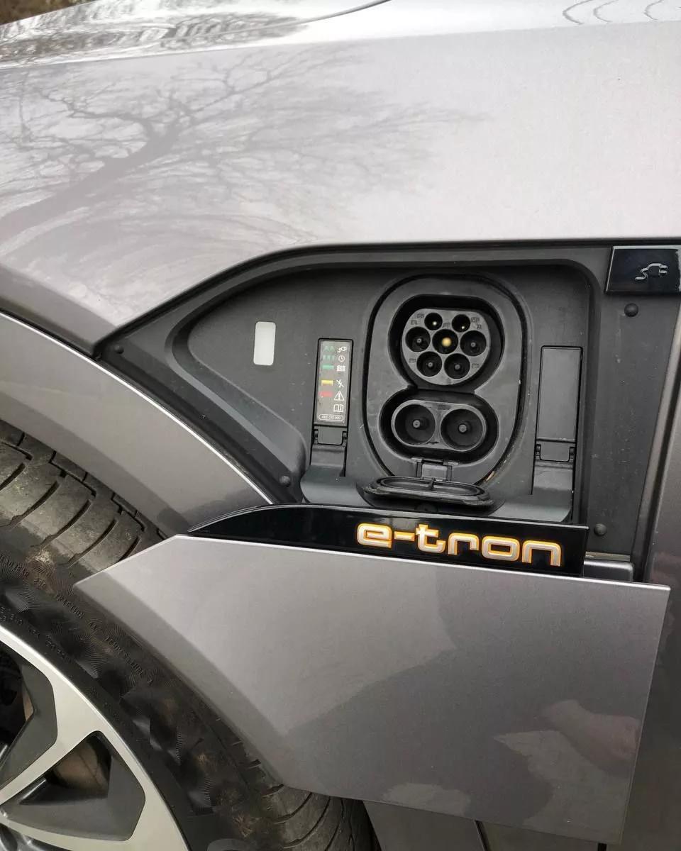 Audi E-tron  71 kWh 2020201
