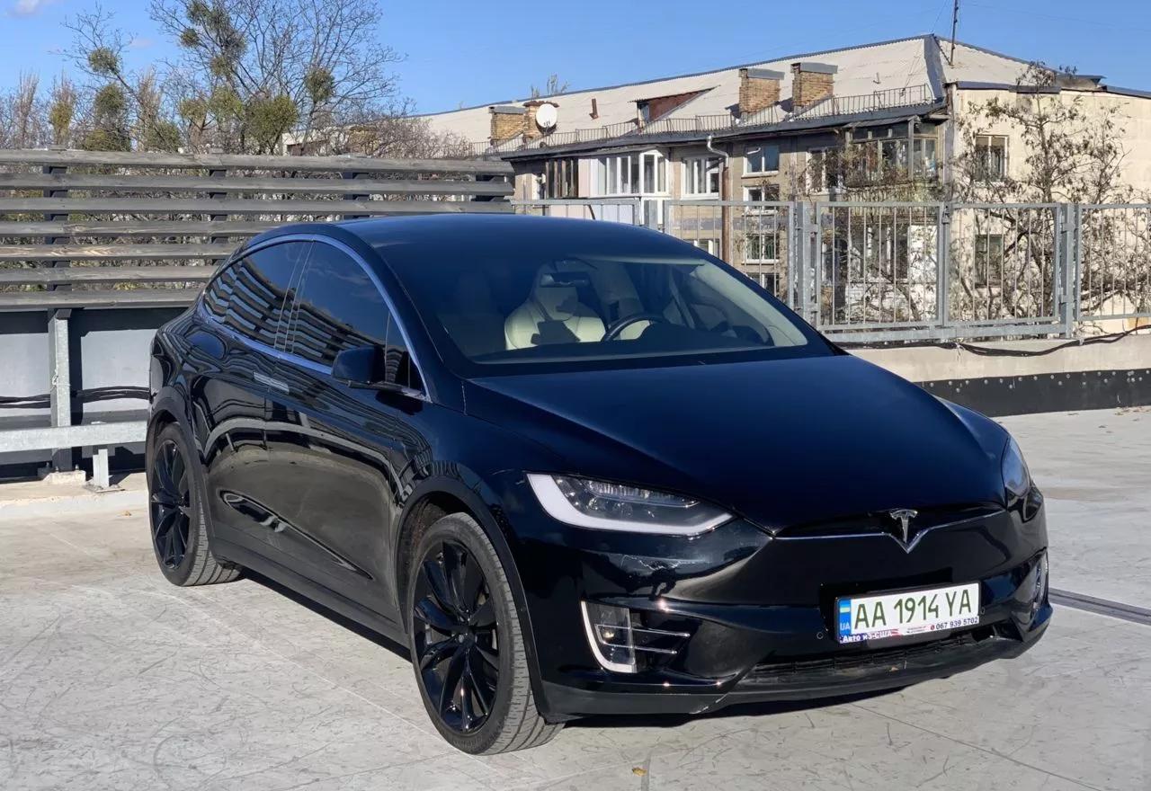 Tesla Model X  201851