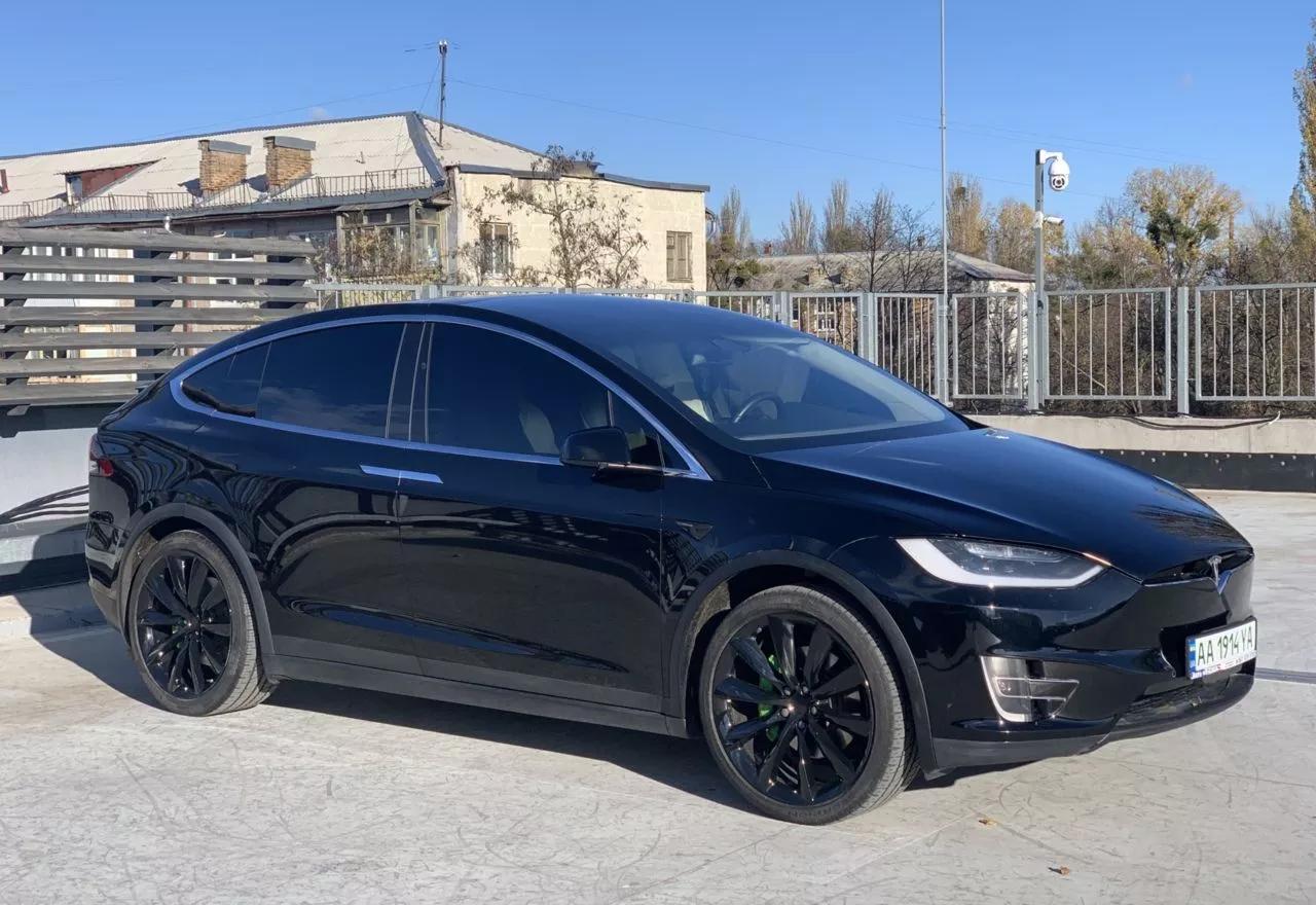Tesla Model X  201861